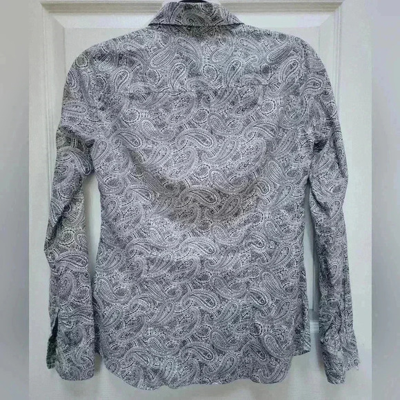 J. Crew The Perfect Shirt in Gray Paisley Print Button Up Size XS - Picture 2 of 4